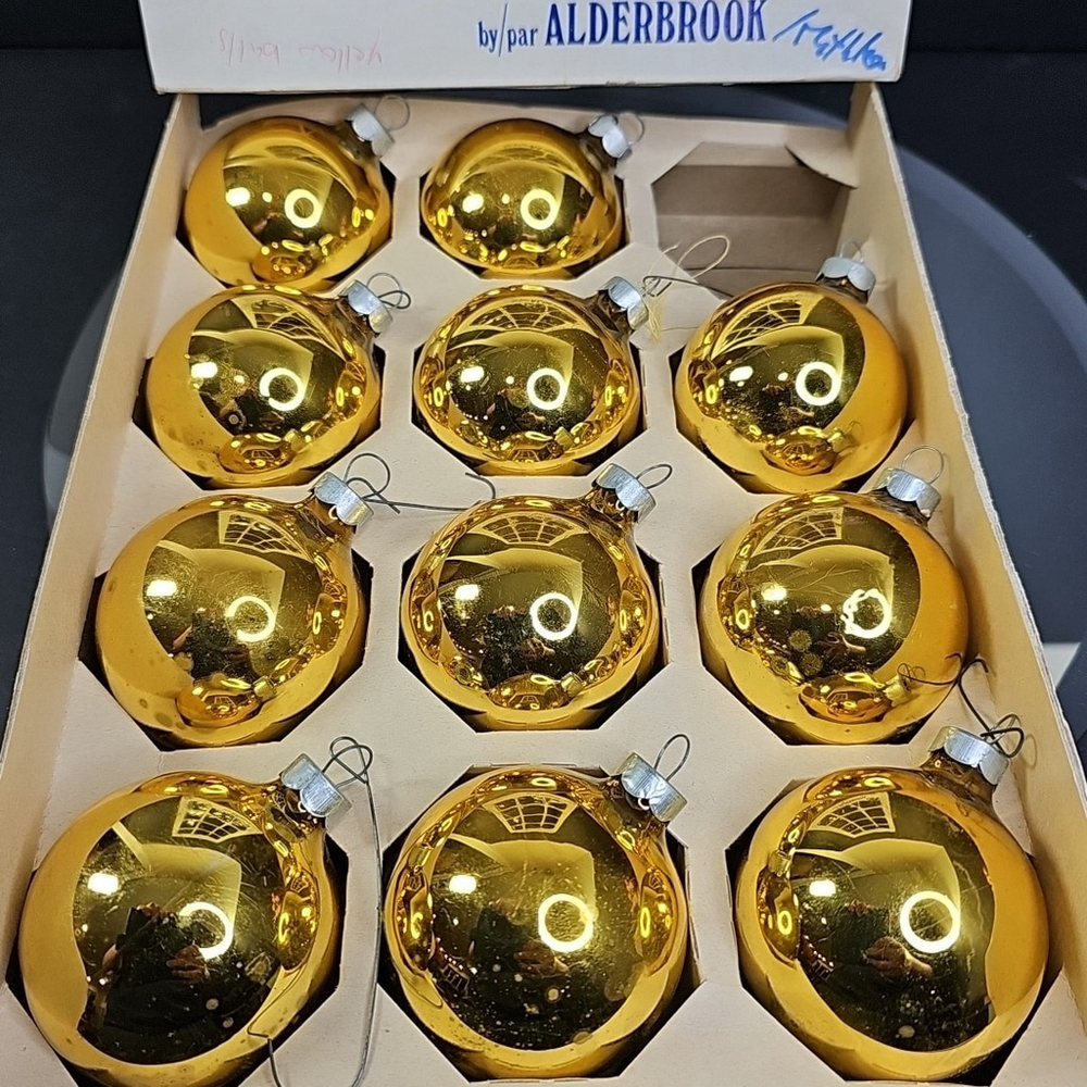 Vintage Christmas Balls Gold Yellow Set of 11pcs Made In USA Glass Baubles